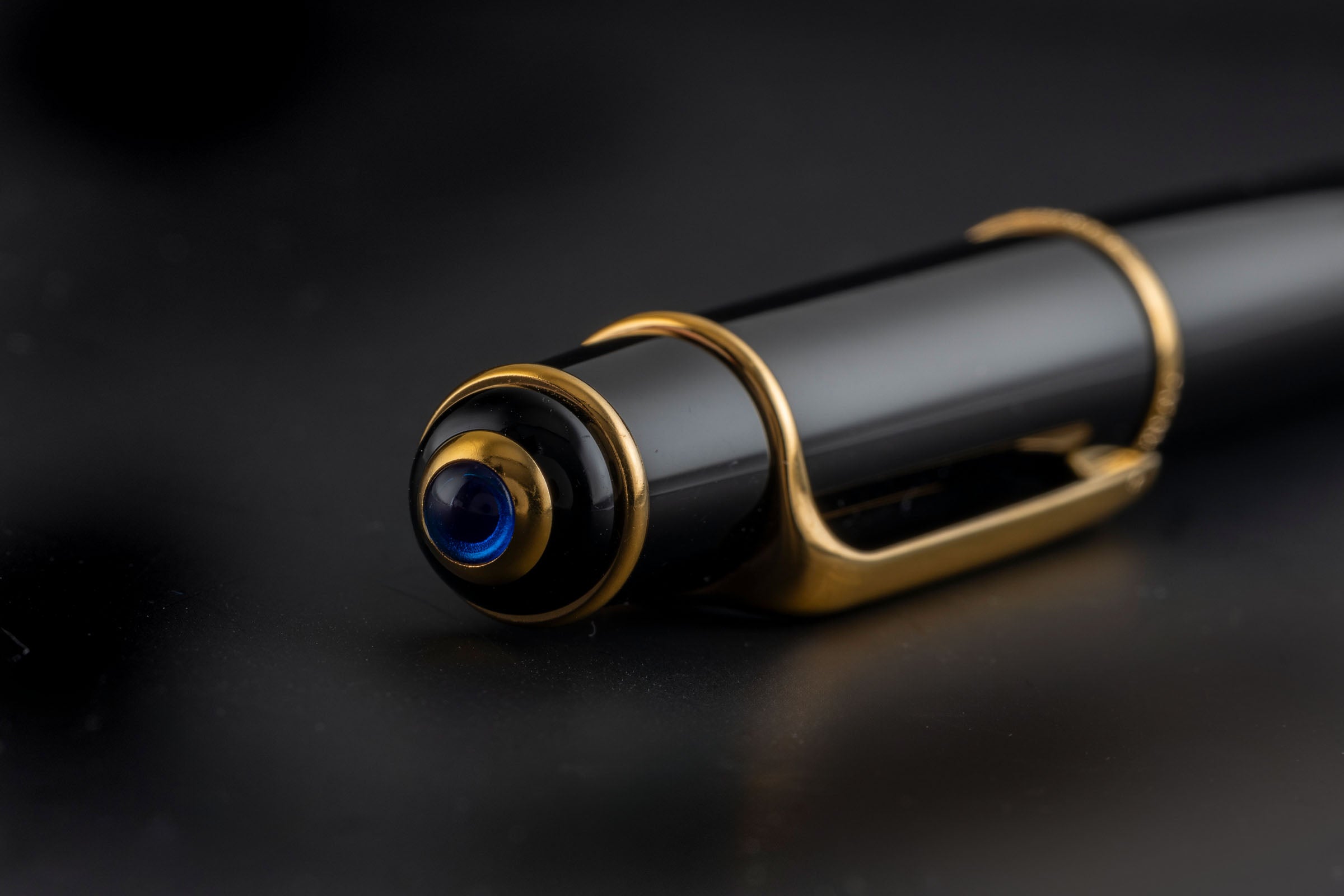 Cartier Diabolo de Cartier fountain pen black / gold-plated Ref