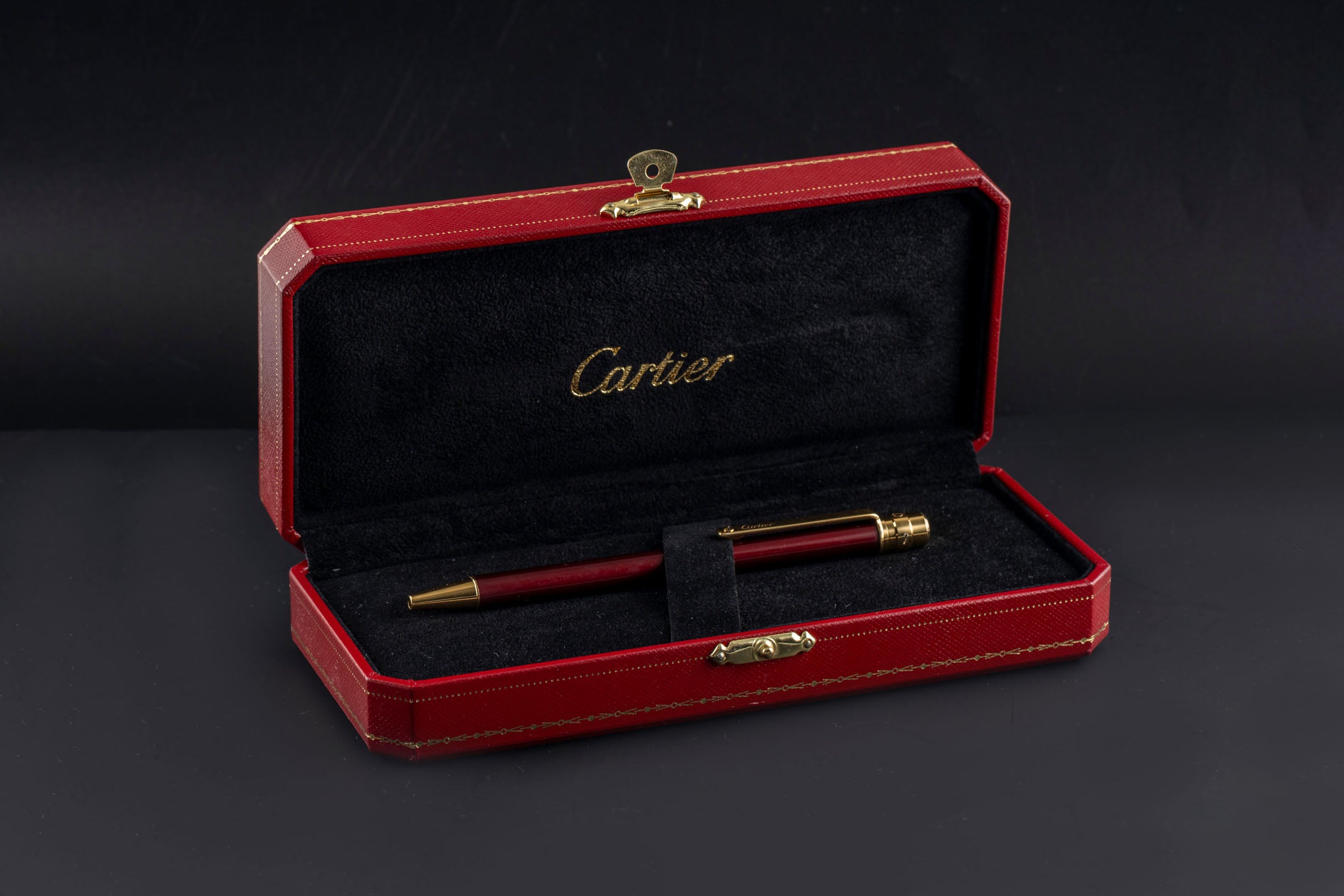 Cartier Must II Santos bolígrafo laca Bordeaux chapado en oro Ref. ST 150190[KL25988]