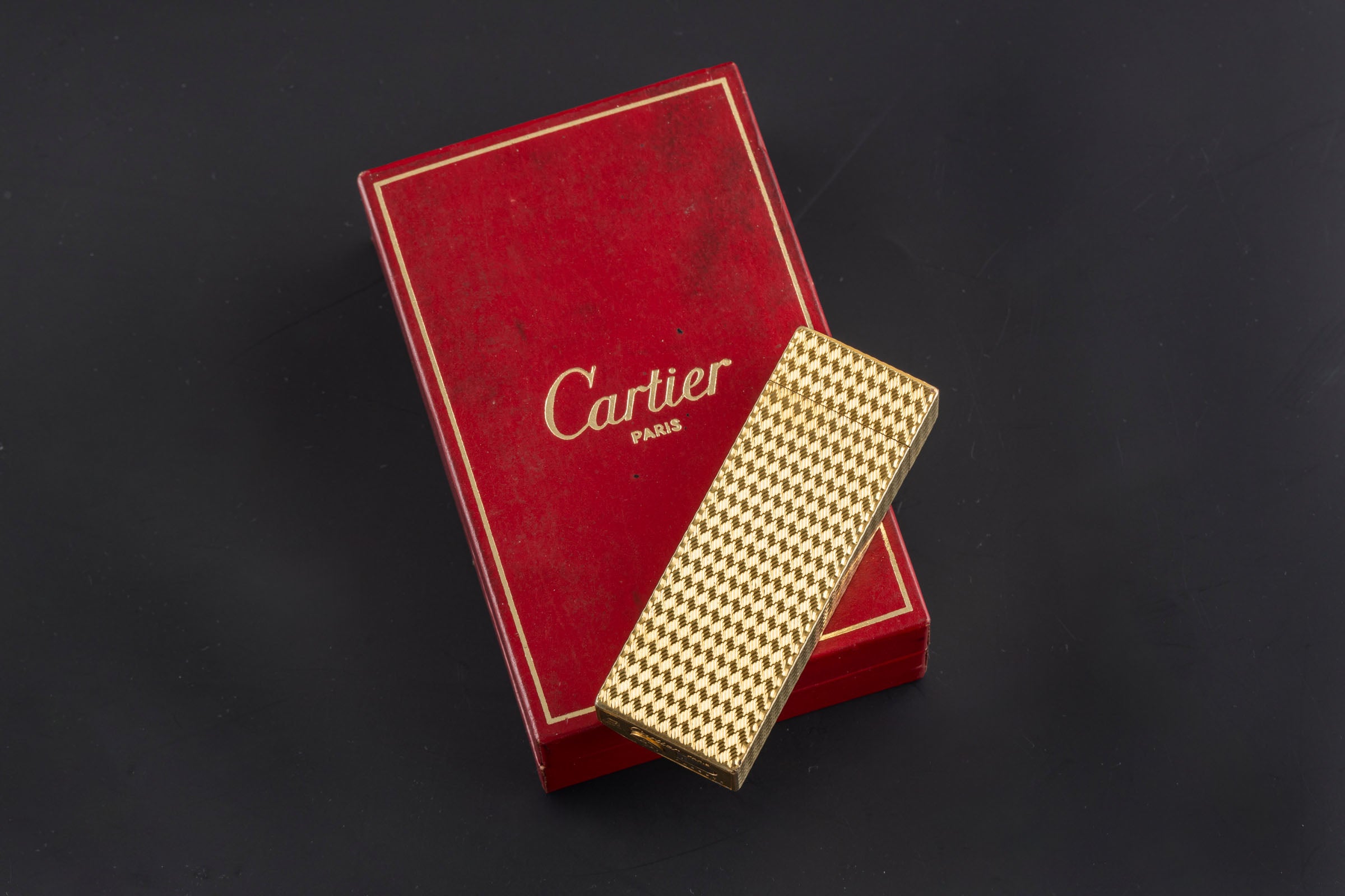 Cartier Briquets Lighters Feuerzeug Plaqué Or Vergoldet mit Box