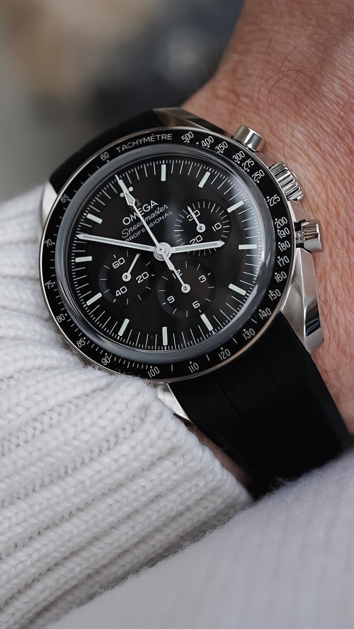 Omega Speedmaster Moonwatch Herrenuhr Saphirglas Rubber Strap